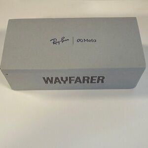 Meta Ray-Ban Wayfarer (gen 1) clear lense shiny black